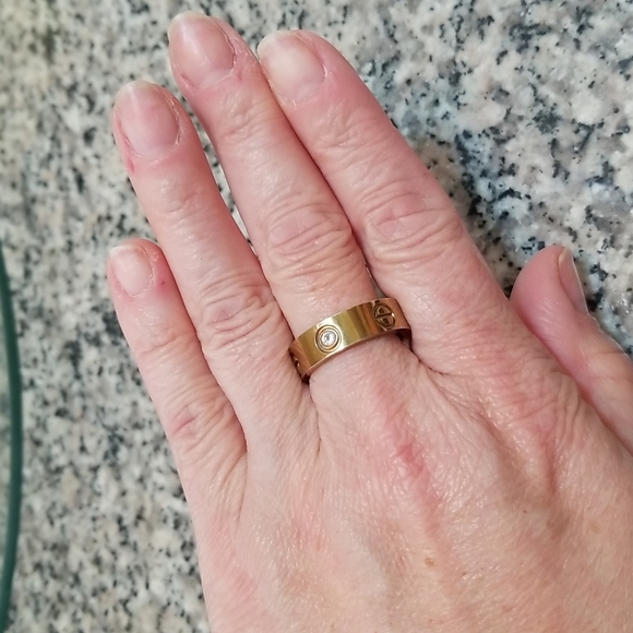 "Love" ring! Sz 8 - Picture 5 of 5